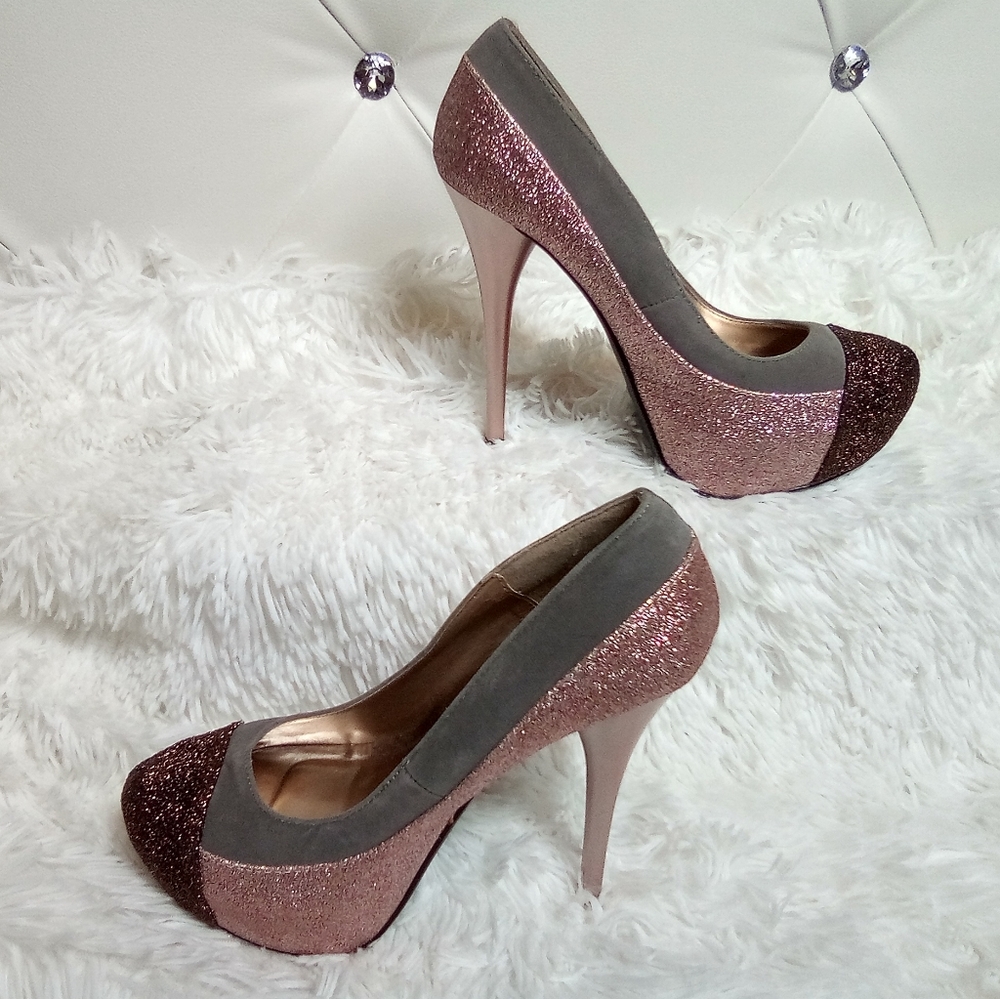 Multi-Color High Heel Pump - Picture 8 of 9